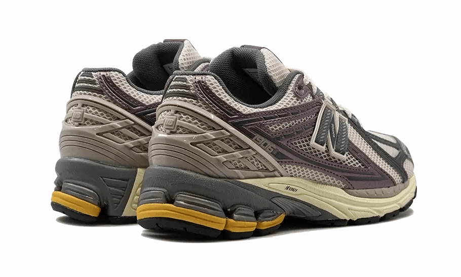 Flex Forged Sole Design Footwear Focus 1906R Licorice