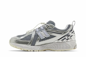 1906R The Basement Silver zip