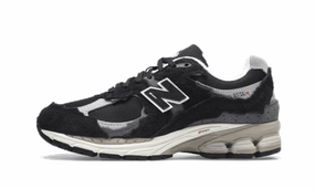 Phylon Midsole Construction Abrasion Resistant Outsole 2002R Protection Pack Black