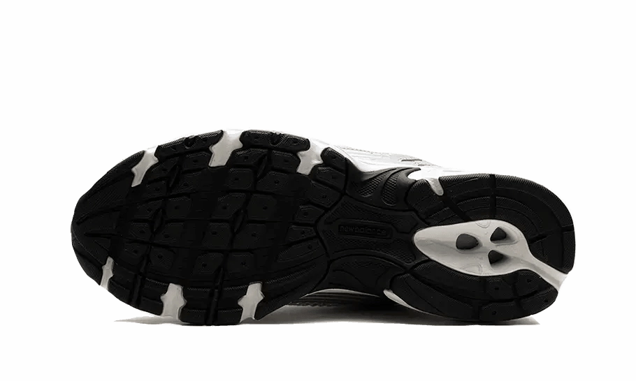 Canvas Material Sneaker Care 530 Grey Matter Silver Metallic