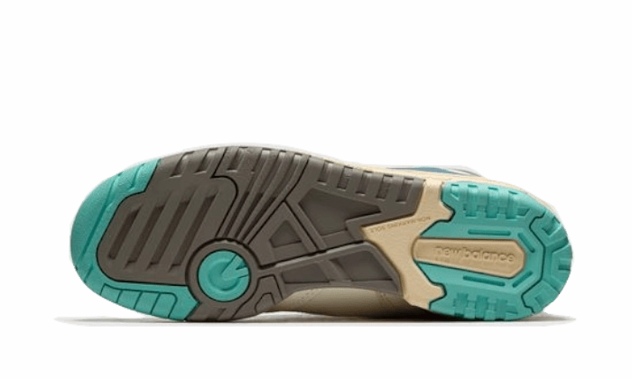 Slim Look Structured Edge New Balance 550 Sea Salt Yellow