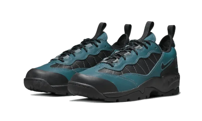 street Flat terrain running ACG Air Mada Ash Green