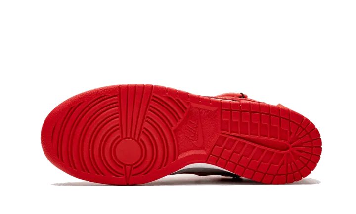 Neutral Motion Flexible Toe Box Nike Dunk Low Off-White University Red