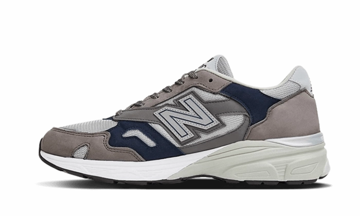 Modern Walk Urban Run New Balance 920 Made In UK Grey Navy
