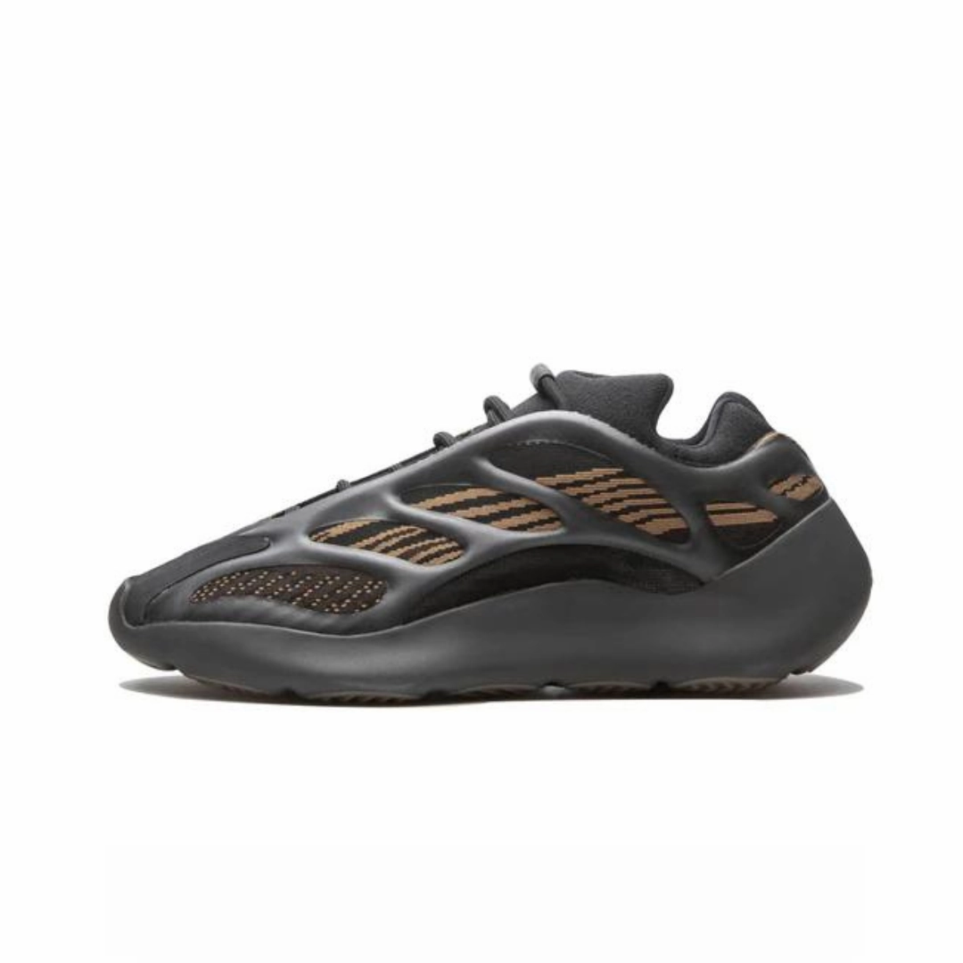 Flexible   outsole Dribble Step Adidas Yeezy 700 V3 Clay Brown