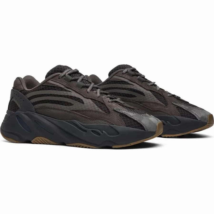Adidas Yeezy Boost 700 V2 Geode Comfortable toe box