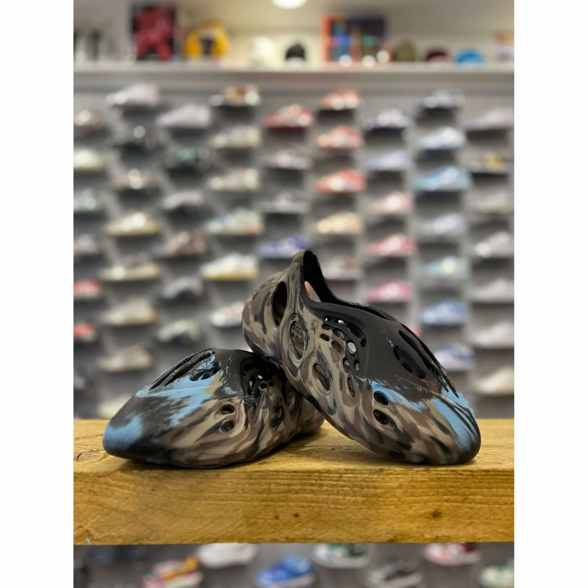 adidas Yeezy Foam RNR MX Cinder No Fuss Fit