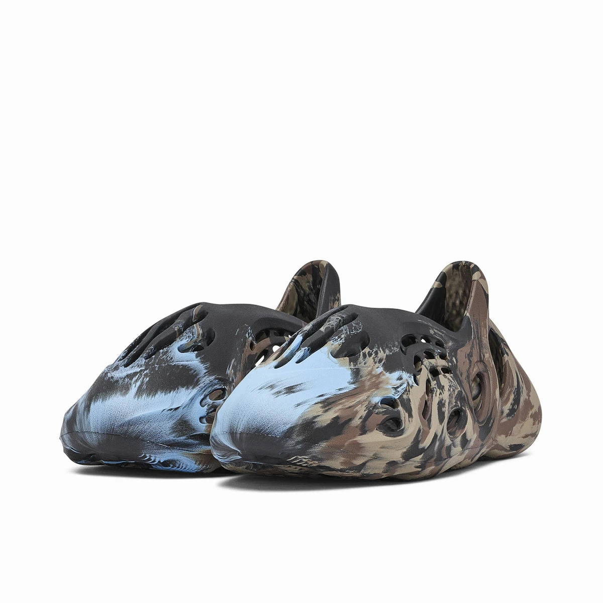 adidas Yeezy Foam RNR MX Cinder Leather   upper Comfortable Padding