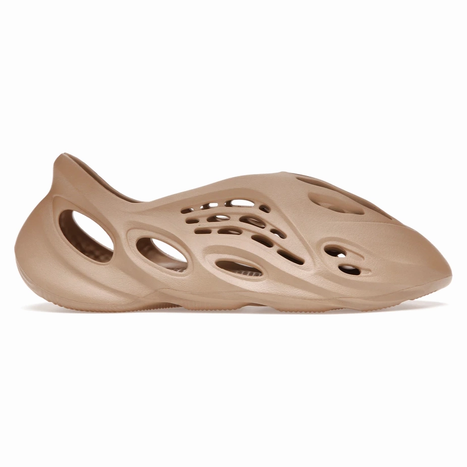 Tunnel Trek adidas Yeezy Foam RNR Ochre