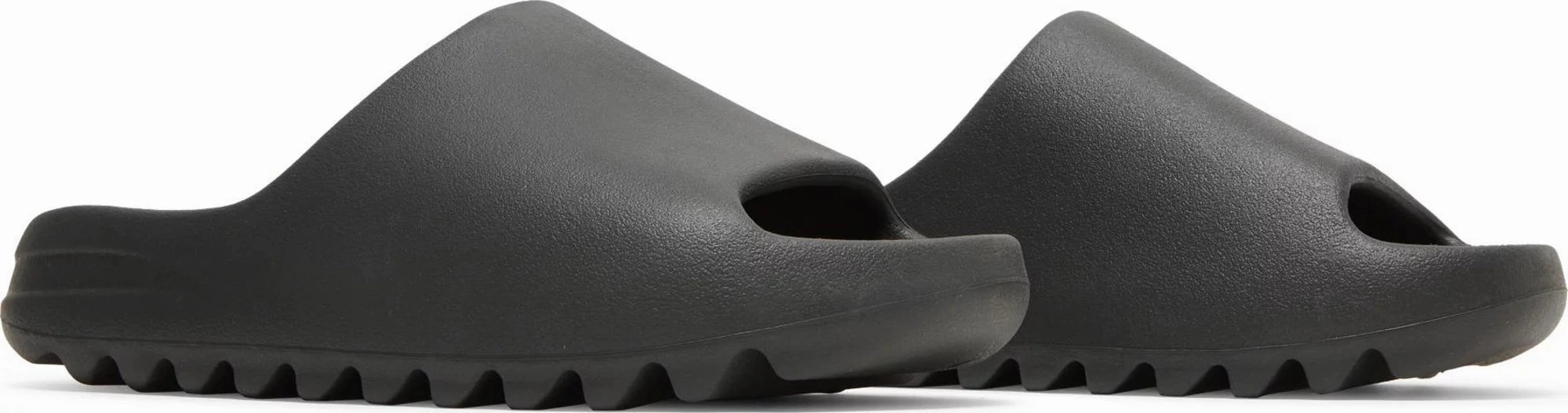 High Performance Comfy Footstep Adidas Yeezy Slide Onyx
