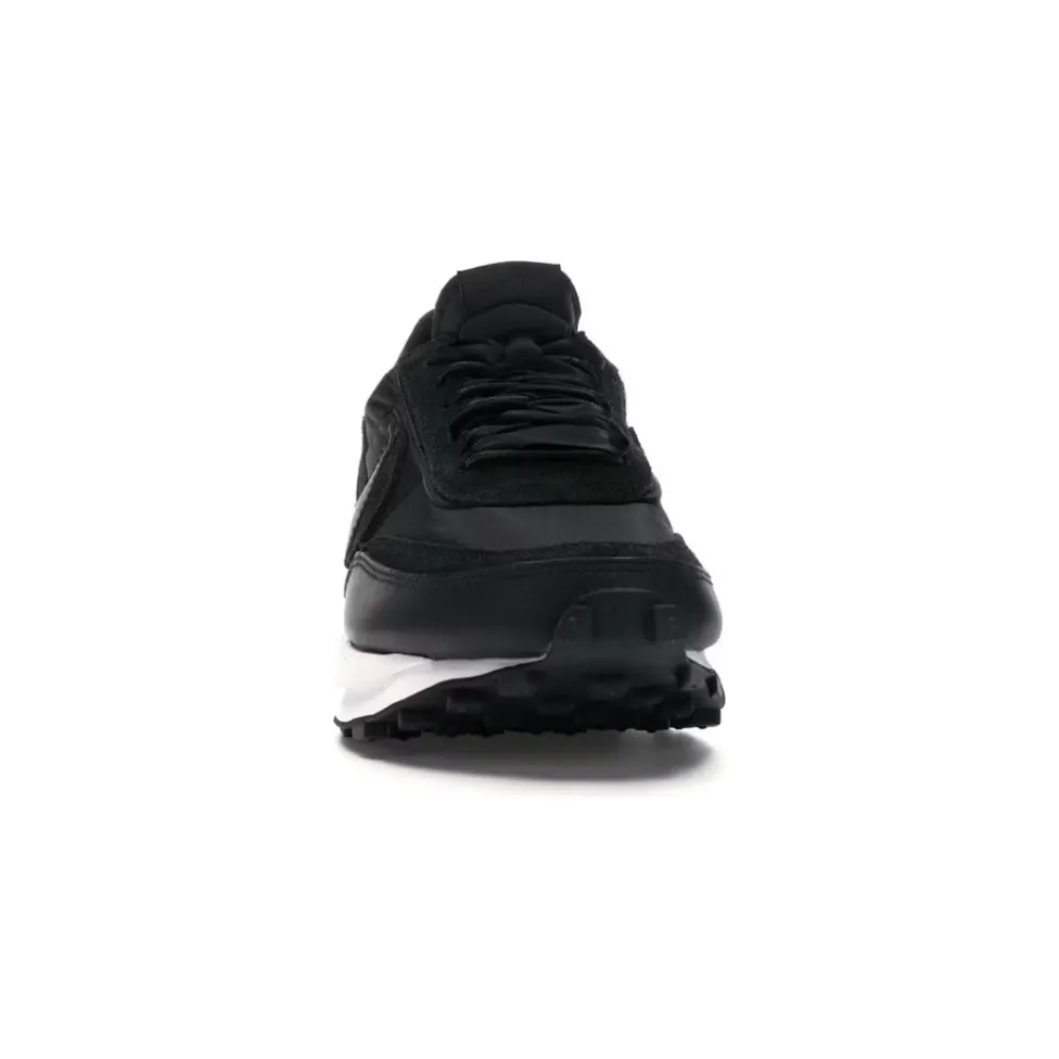 product - differentiation grip - improved running shoes Nike LD Waffle Sacai Black Nylon