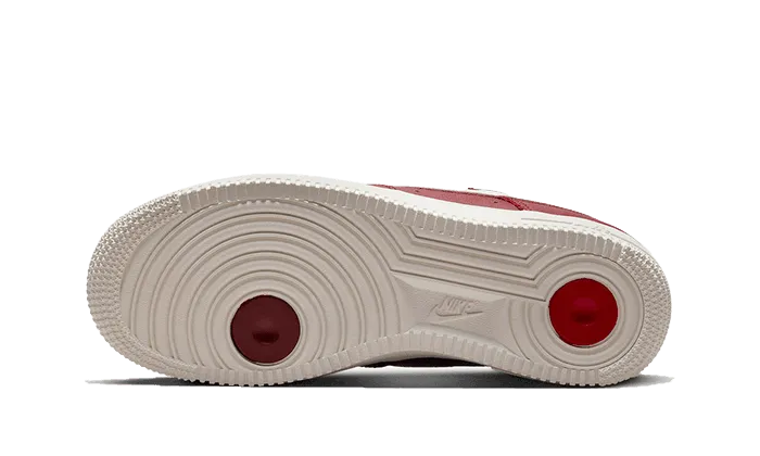 Air Force 1 '07 Premium Team Red History Of Logos running in professional tracks shoes running in wet tracks shoes