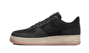 firm - midsole shoes Air Force 1 Low '07 LX Black Red Stardust