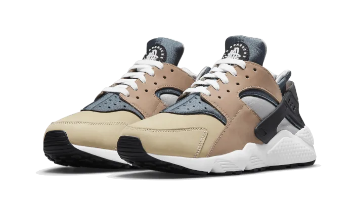 Air Huarache Escape (2021) running shoes for competitive male runners Comfort Molding