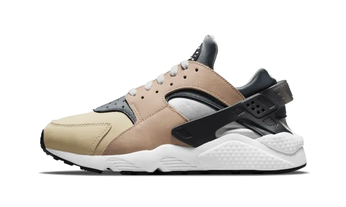 Air Huarache Escape (2021) perforated upper sequin - embellished - design shoes