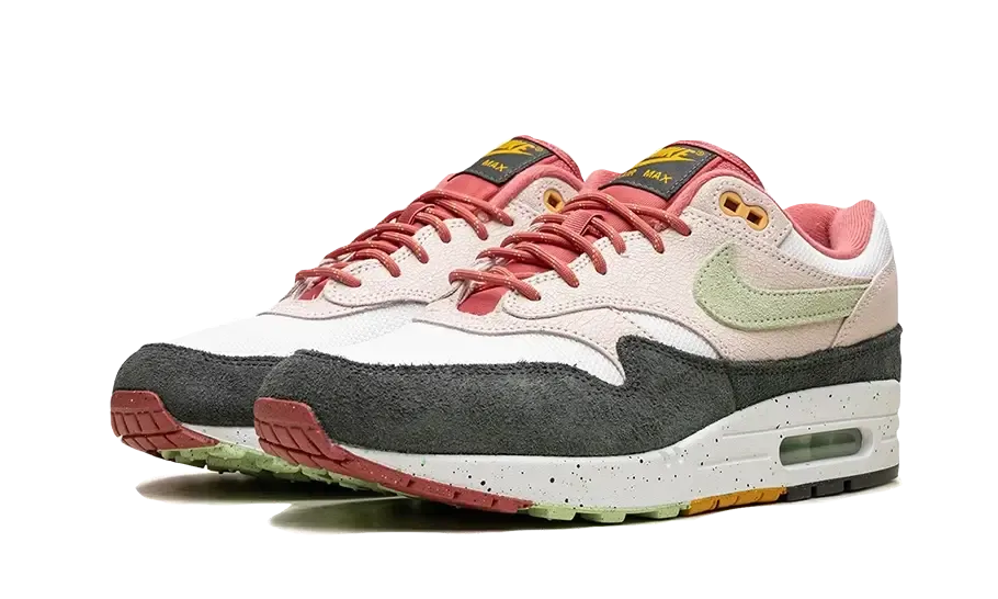 Walking Essential Air Max 1 Easter Celebration