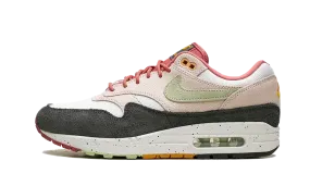 round - toe shoes gym - goers Air Max 1 Easter Celebration
