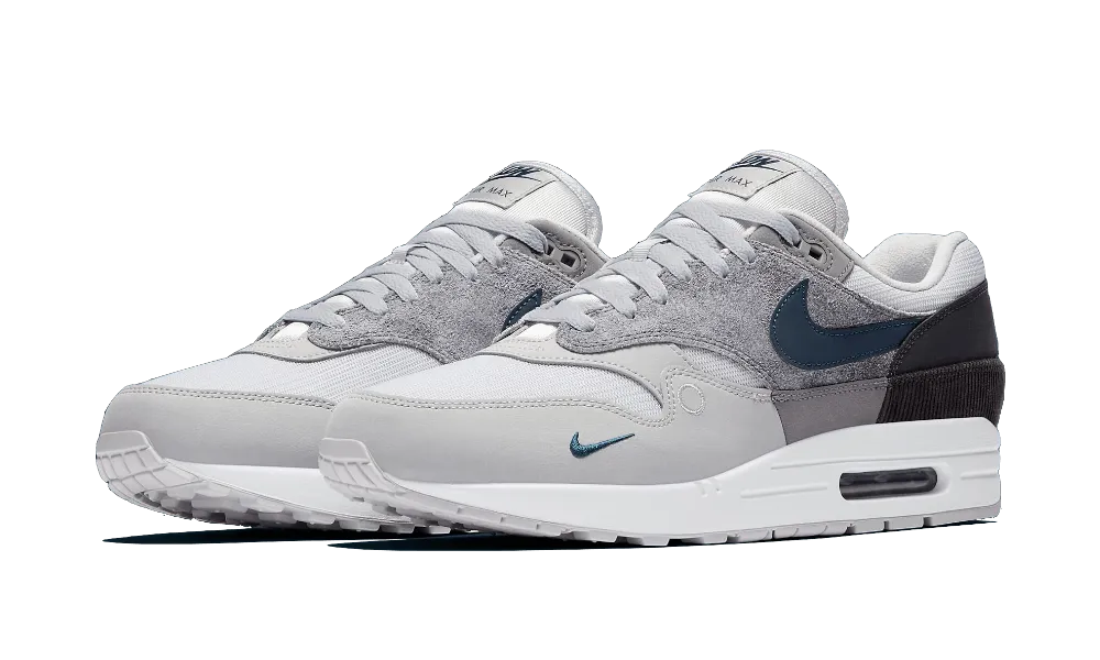 Track Speed Air Max 1 London City Pack