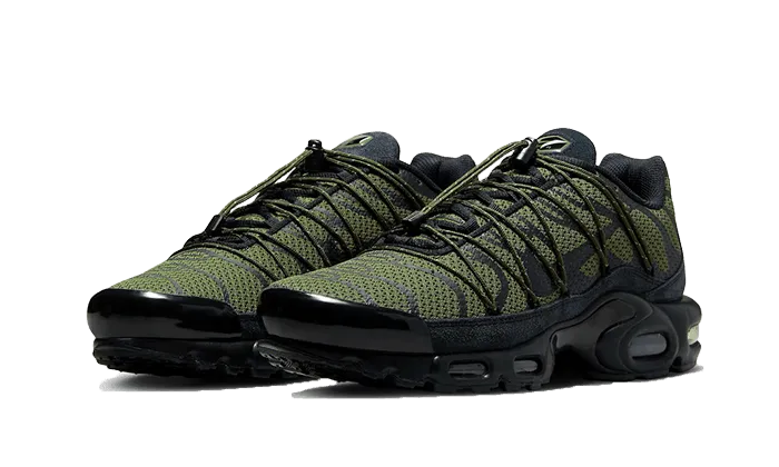 glow - in - the - dark run running gear Air Max Plus Utility Black Olive