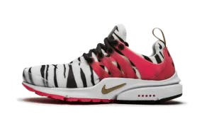 running in an urban area shoes midfoot - support running gear Air Presto South Korea