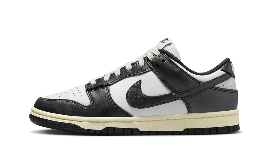 Elegant flair Nike Dunk Low Vintage Panda