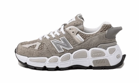 574 Salehe Bembury YURT Grey Canvas Upper Mid   Top