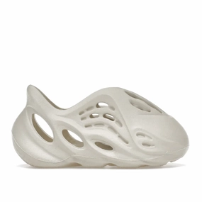 City Snap Yeezy Foam RNNR Sand (Infants)