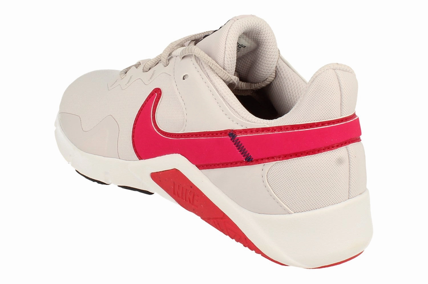 marathon runner shoes Nike Womens Legend Essential 2 Cq9545 556