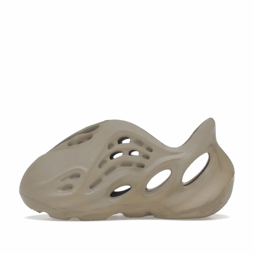 Yeezy Foam RNNR Stone Sage (Infants) Tidy Lines Relax Step