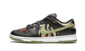 Go Light Nike Dunk Low SE Black Multi-Camo (Crazy Camo)