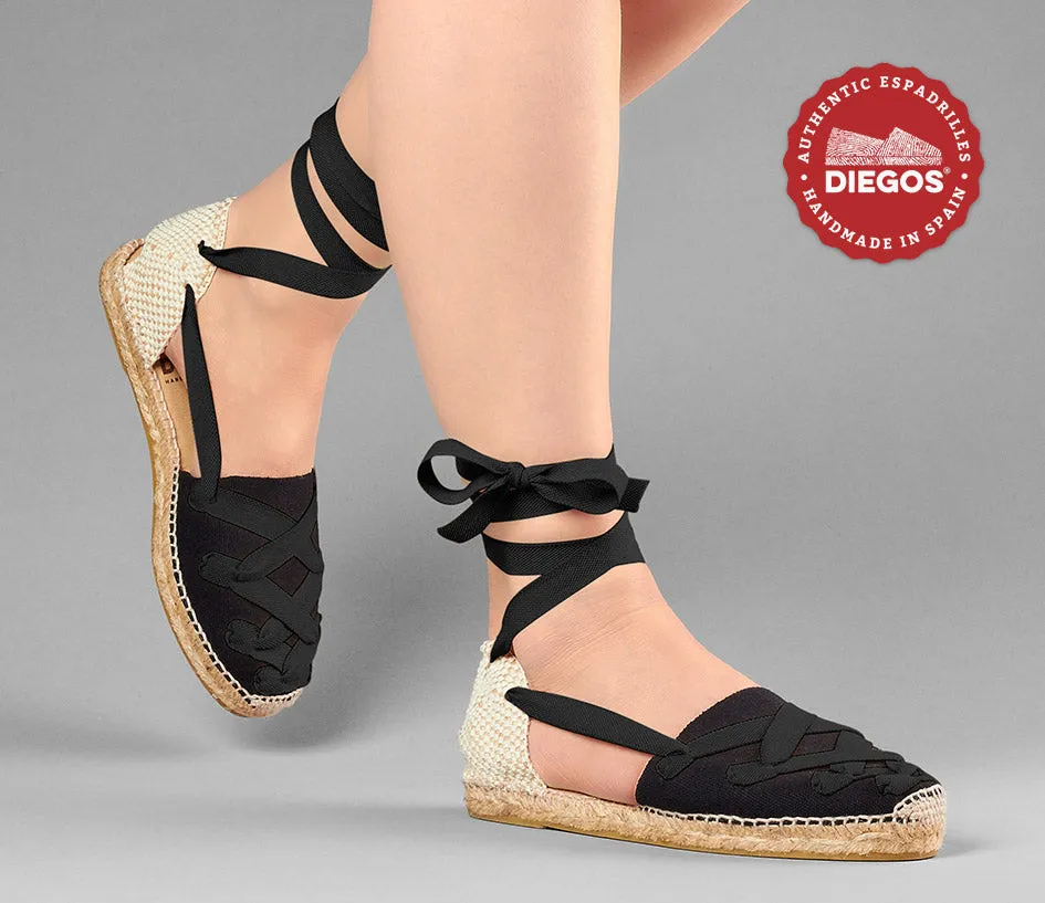 Black flat Lola Pamplona espadrilles