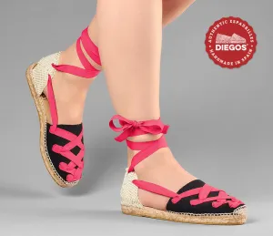 Black flat Lola Pamplona espadrilles