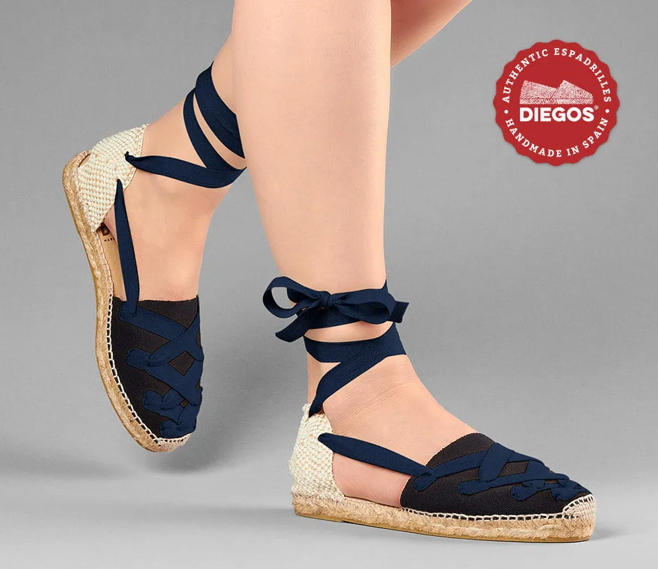 Black flat Lola Pamplona espadrilles
