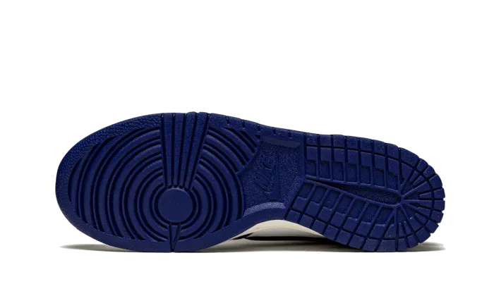 Weekend Trail Fashion-forward materials Nike Dunk High Ambush Deep Royal Blue