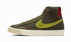 Chic Flair Soft Support Nike Blazer Mid 77 Olive Snakeskin