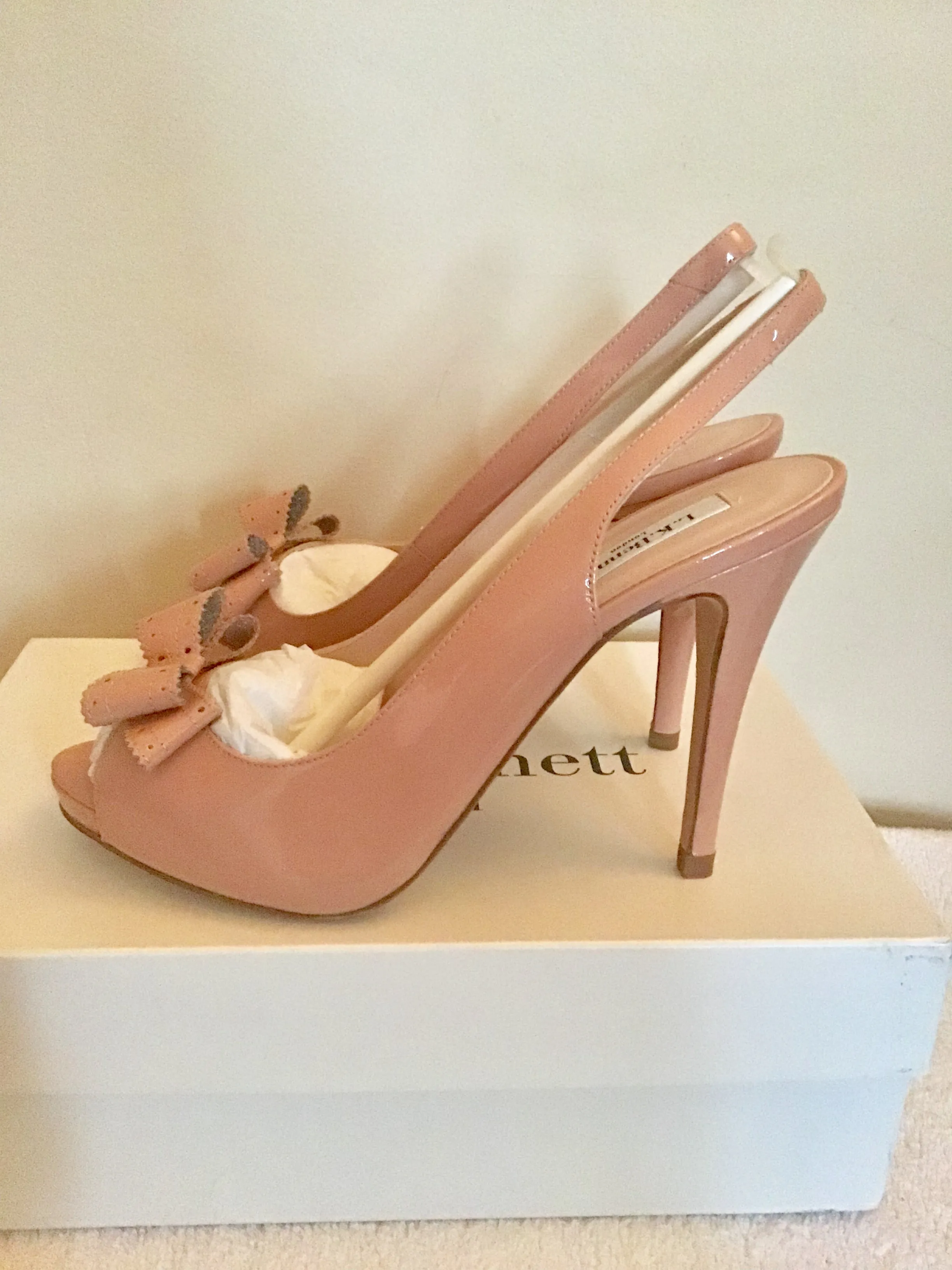 BRAND NEW LK BENNETT PACIFIC BLUSH PINK PATENT LEATHER PEEPTOE SLINGBACK HEELS SIZE 7/40