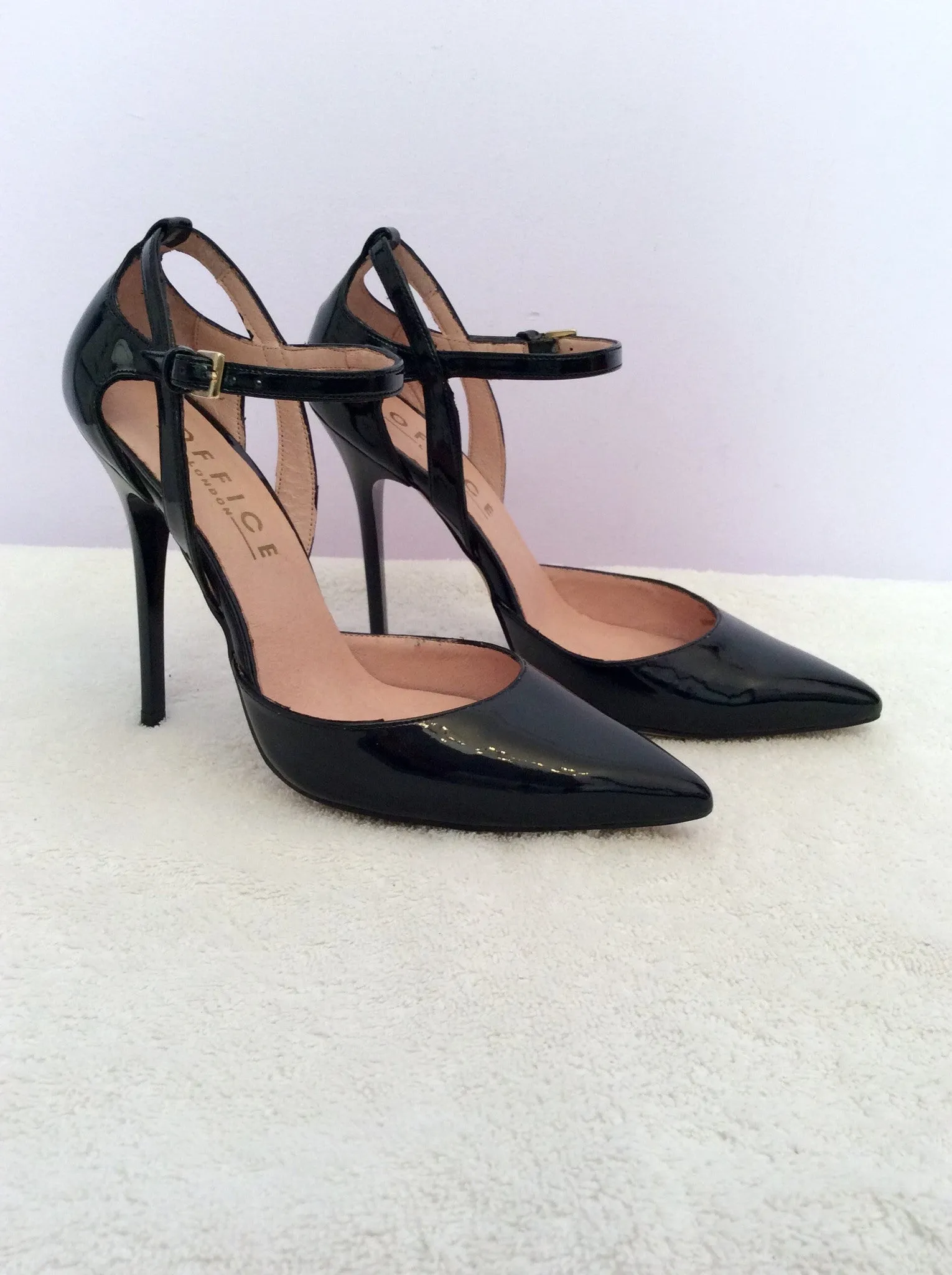 Brand New Office Black Patent Mary Jane Heels Size 5/38