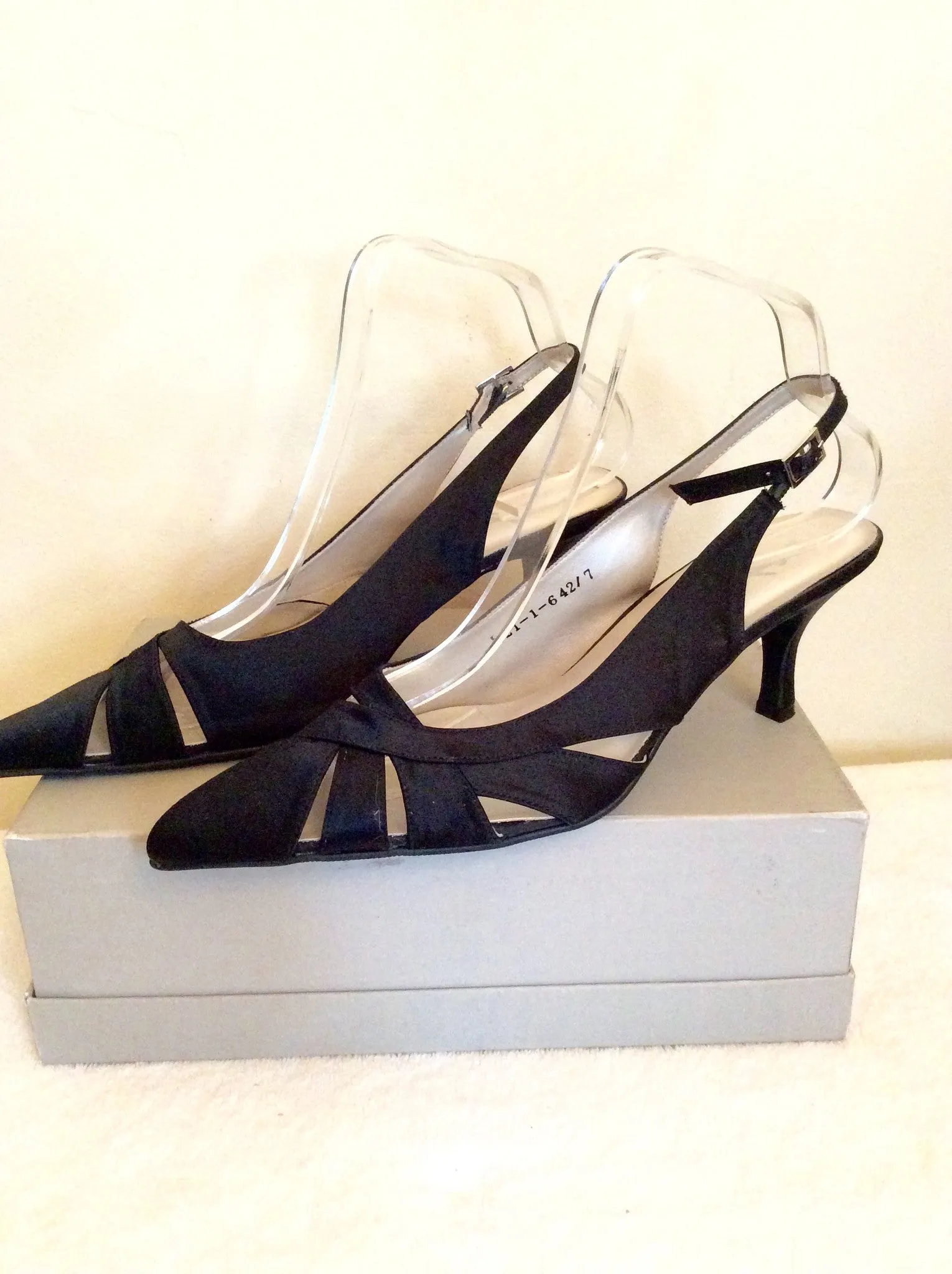 Brand New SF Black Satin Slingback Heels Size 7/40