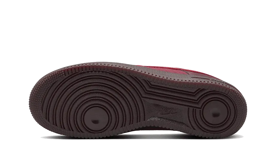 firm midsole shoes Air Force 1 Low Layers of Love