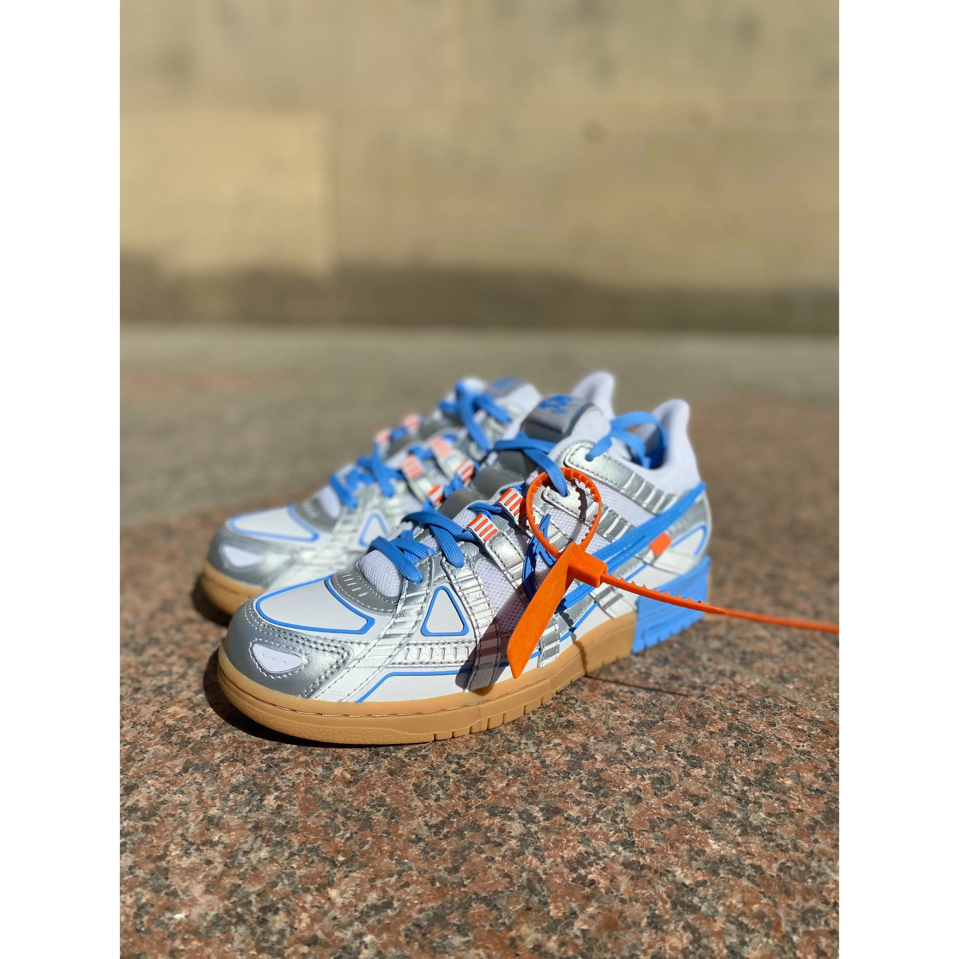 morning run Nike Air Rubber Dunk Off-White UNC