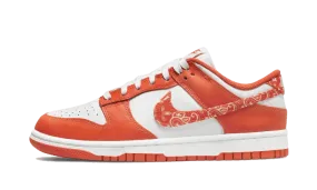 Dunk Low Essential Paisley Pack Orange reflective details shoes sports jackets