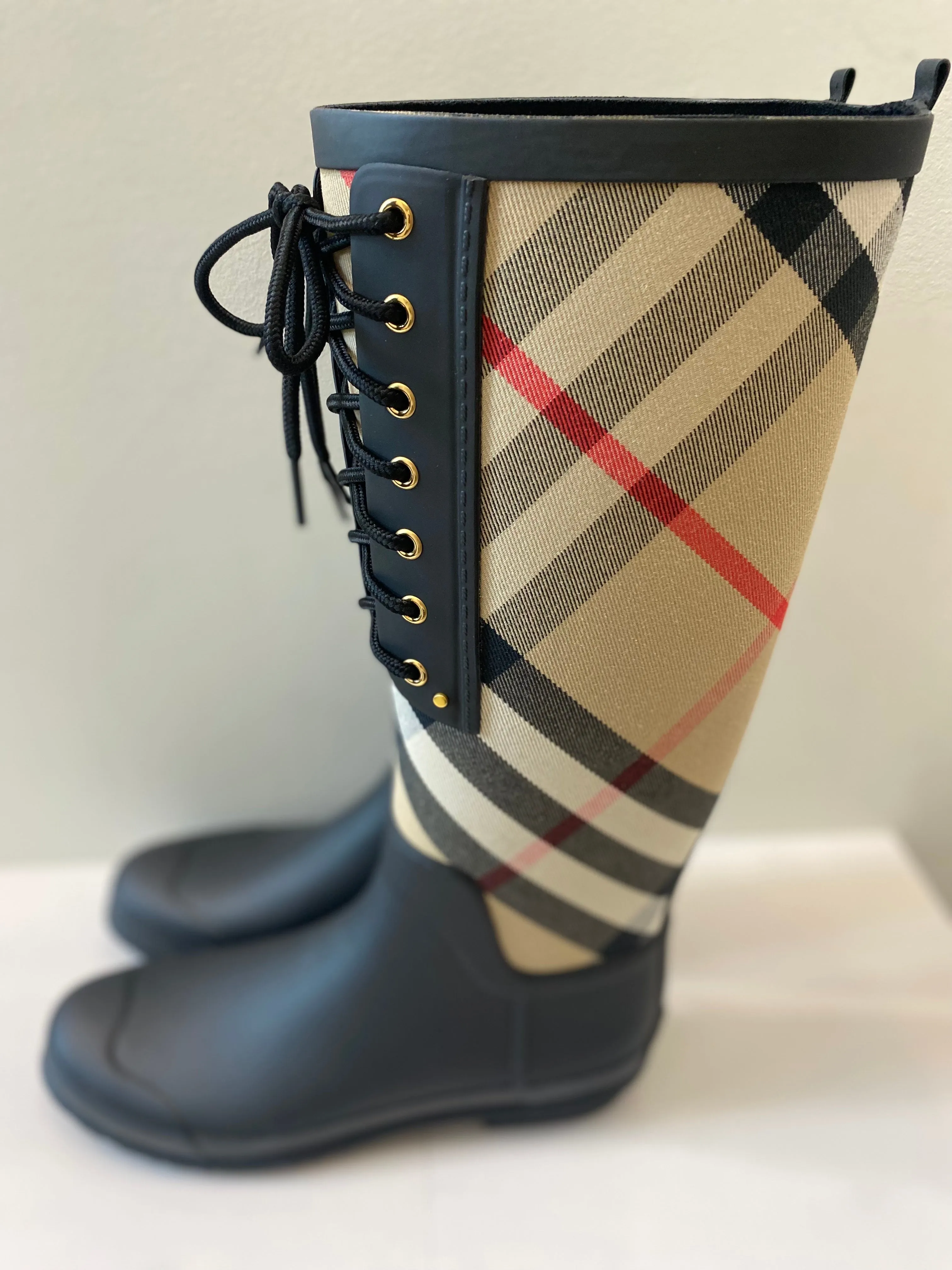 BURBERRY SIMEON HOUSE CHECK LACE UP RAIN BOOTS