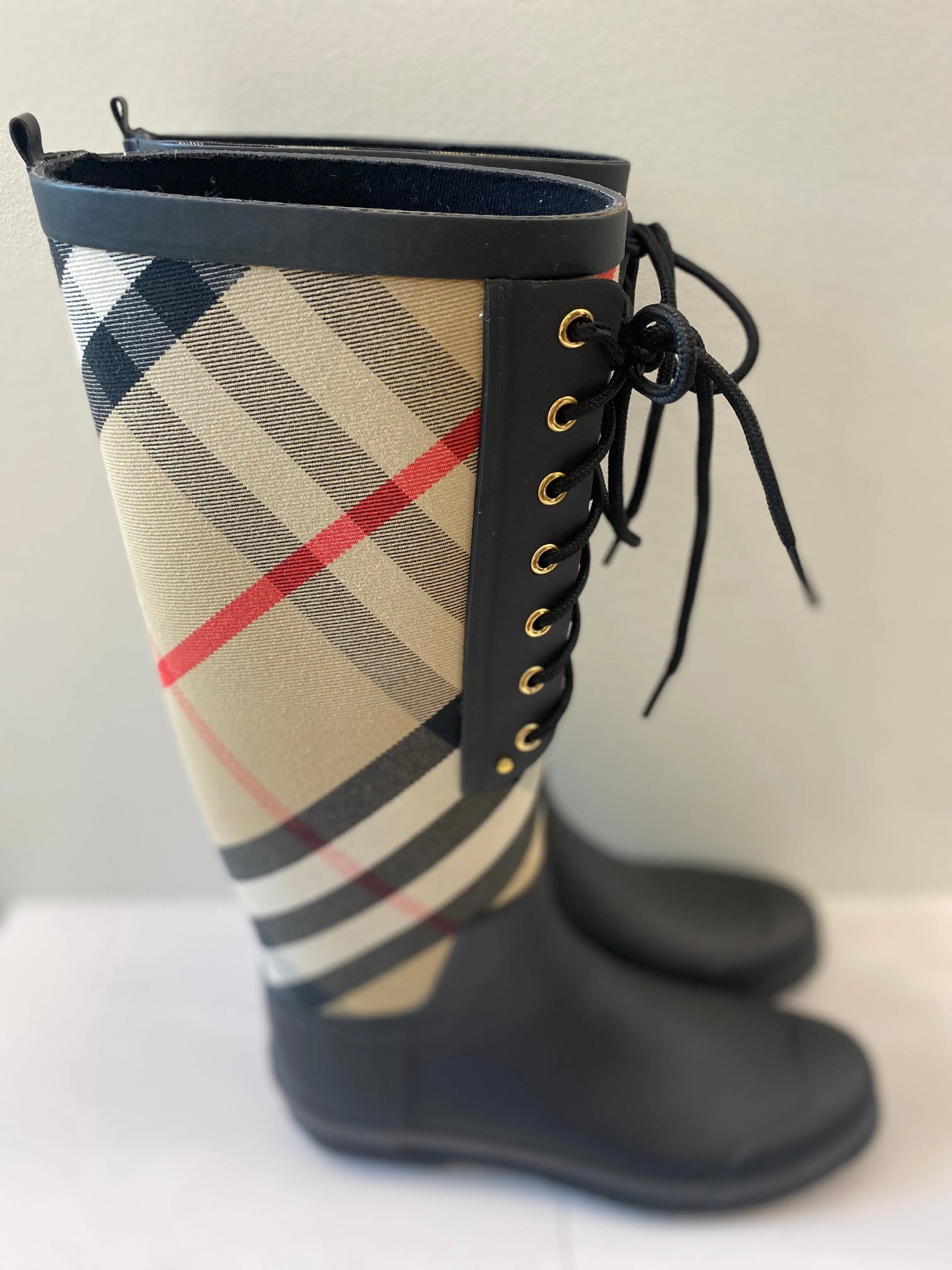 BURBERRY SIMEON HOUSE CHECK LACE UP RAIN BOOTS
