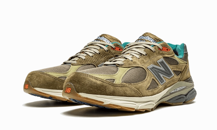 Strong Traction Comfort Line New Balance 990 v3 Bodega Here To Stay