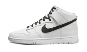 Dunk High Reverse Panda reinforced - heel - area - sturdiness shoes