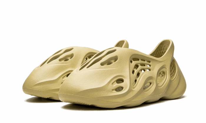 Yeezy Foam RNNR Sulfur Step Friendly