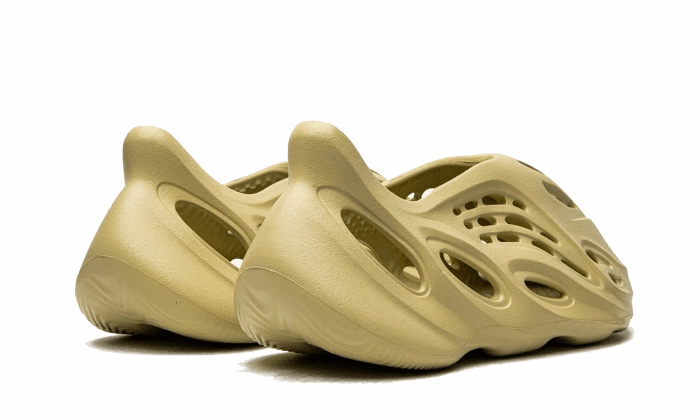 Yeezy Foam RNNR Sulfur Day Wear