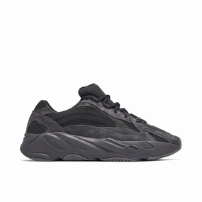 Adidas Yeezy Boost 700 V2 Vanta Easy   wear