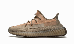 Yeezy Boost 350 V2 Sand Taupe Lift Step