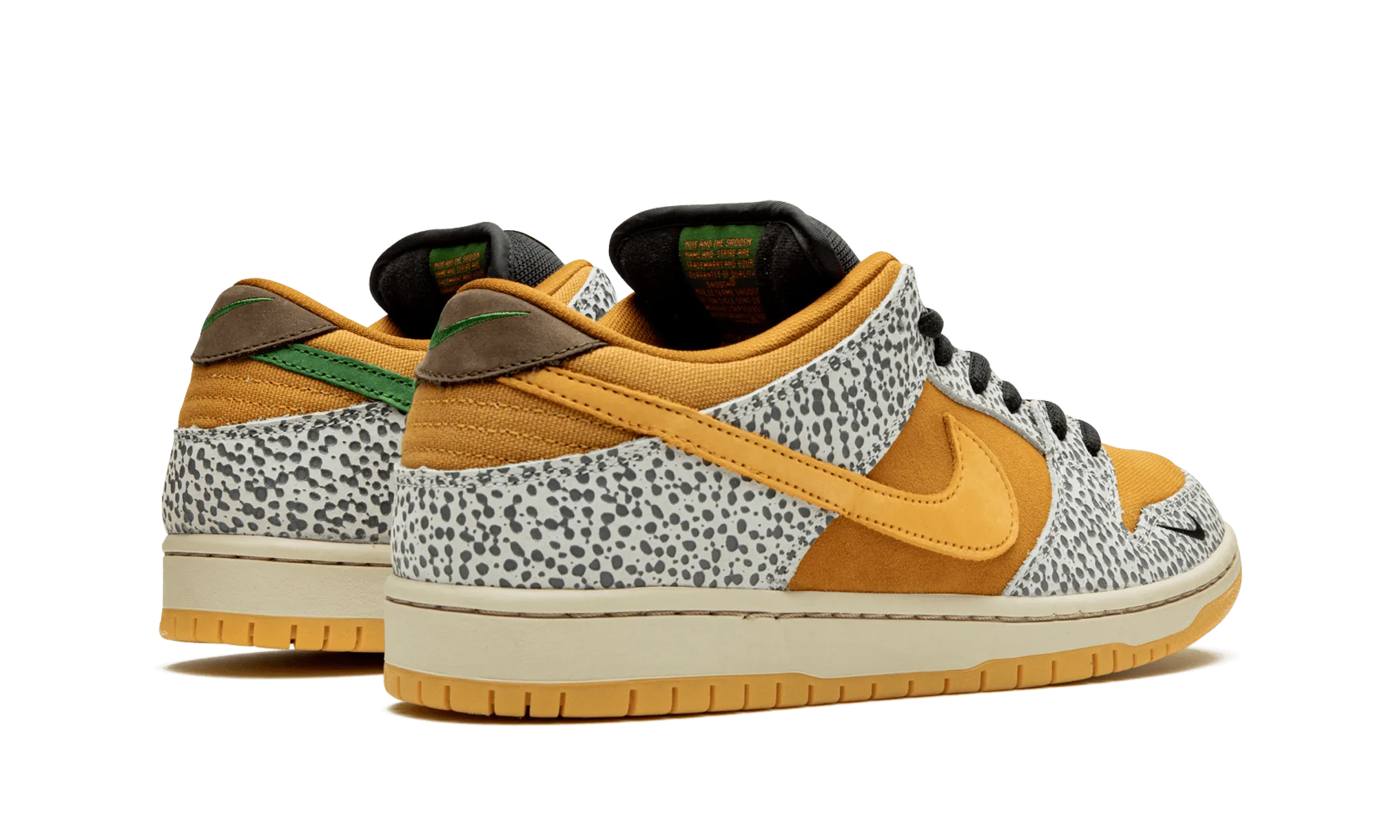Dust - resistant SB Dunk Low Safari